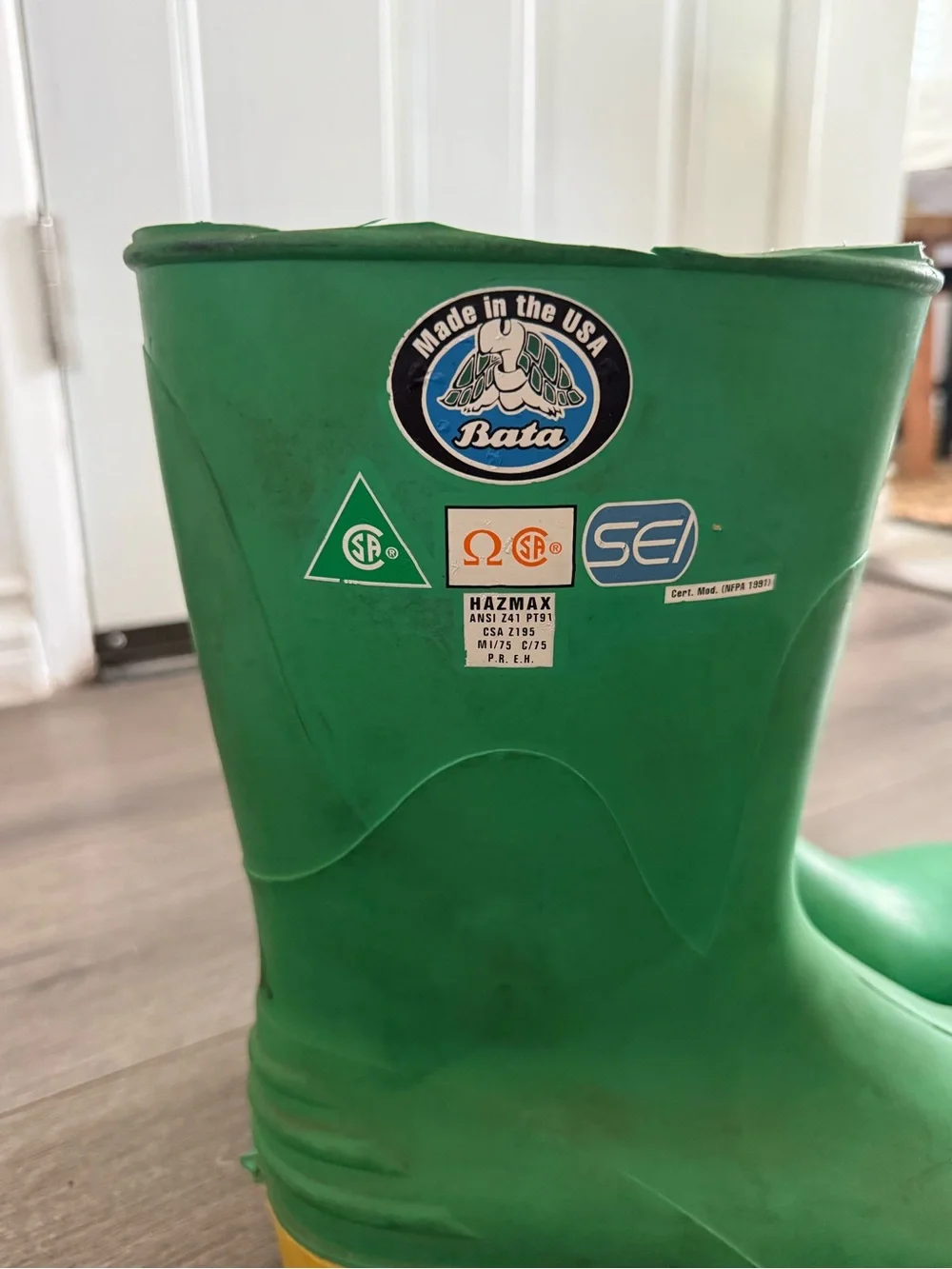 Bata Hazmax Green Rubber Work Boots Men's 12 Medium (D) EH MPN 19971